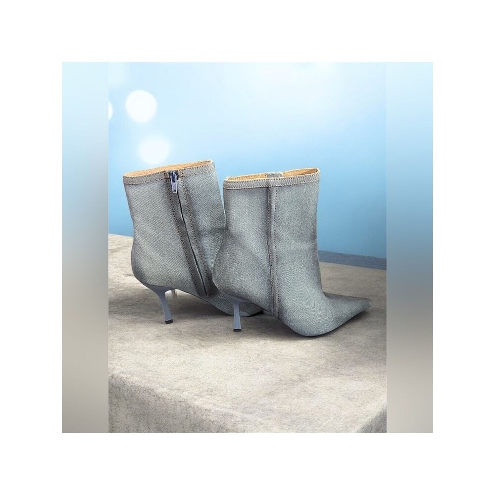 Steve Madden Shoes Women's Size 8-1/2 Blue Denim High Heeled Boot Trendy Boots